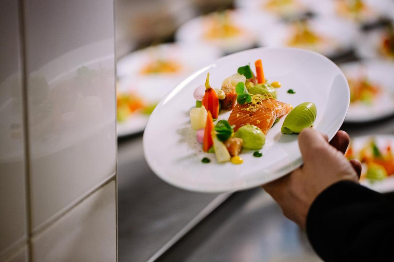 Hotel Restaurant Lamm Rosswag ไวฮินเกน อัน แดร์ เอนซ์ ภายนอก รูปภาพ