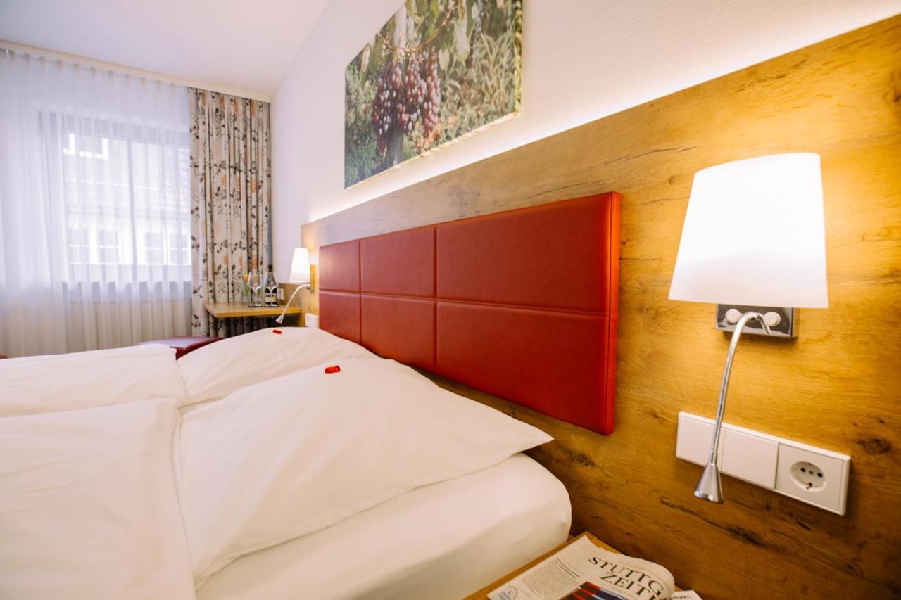 Hotel Restaurant Lamm Rosswag ไวฮินเกน อัน แดร์ เอนซ์ ภายนอก รูปภาพ